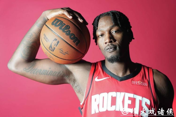 火箭评估交易芬尼-史密斯!引援瞄准四大后卫 明确两项运作原则 火箭评估交易芬尼-史密斯!引援瞄准四大后卫 明确两项运作原则