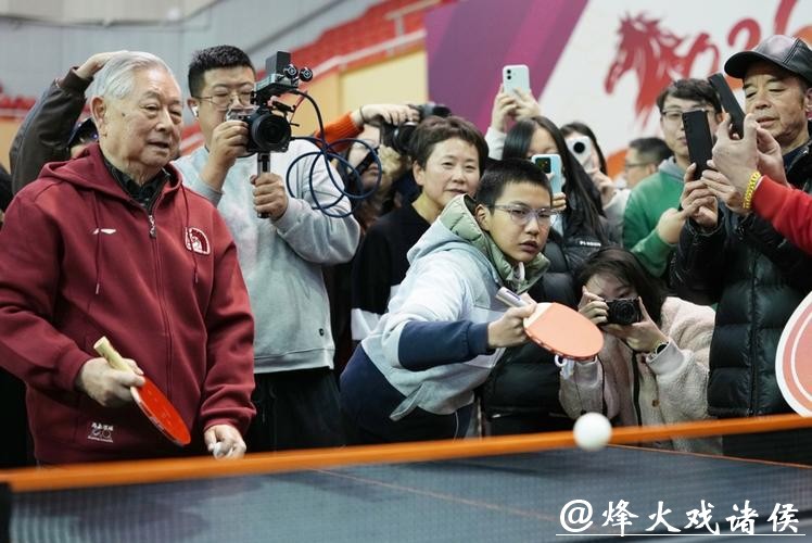 小球转不停,21年新民晚报红双喜杯的乒乓情缘串起上海暖心故事 小球转不停,21年新民晚报红双喜杯的乒乓情缘串起上海暖心故事