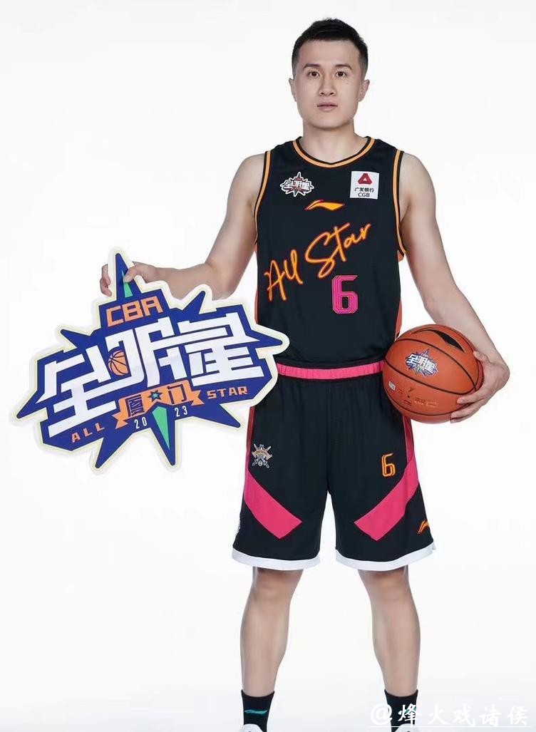 张帆从主力到板凳,38分钟变0分钟,北控签下罗汉琛那天球衣号码从首发名单消失,教练安排成最大变量 张帆从主力到板凳,38分钟变0分钟,北控签下罗汉琛那天球衣号码从首发名单消失,教练安排成最大变量